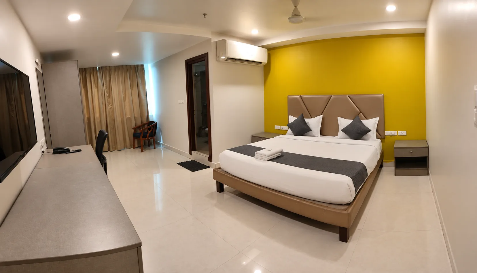 HOTEL SSR GRAND